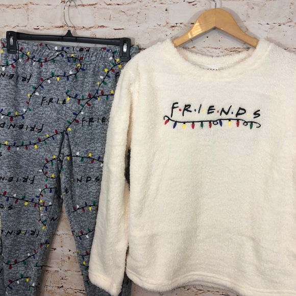 Friends TV show Pajamas CHRISTMAS Set Sherpa new - Picture 4 of 8